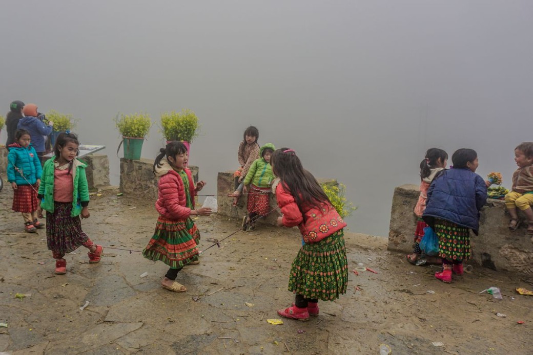 Local children near Tham Ma Pass